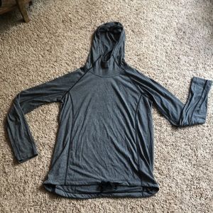 “Under Armour” Light Heat Gear Pullover Hoodie